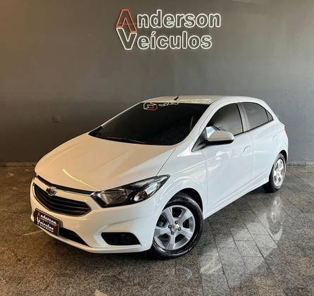 CHEVROLET ONIX 1.4 MPFI ACTIV 8V FLEX 4P AUTOMÁTICO CHEVROLET ONIX 1.4 MPFI ACTIV 8V FLEX 4P AUTOMÁTICO
